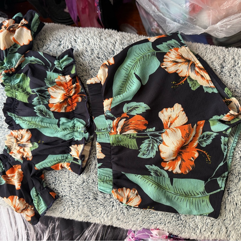 SHEIN Vibrant Floral Set with Orange and Green Accents